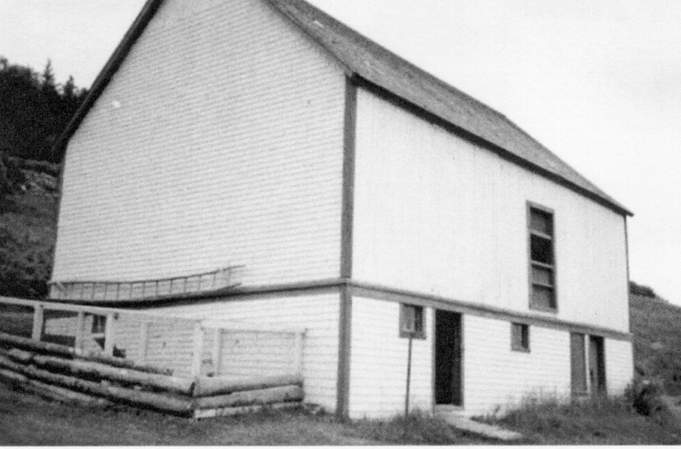 Side view of the Xavier Blanchette barn