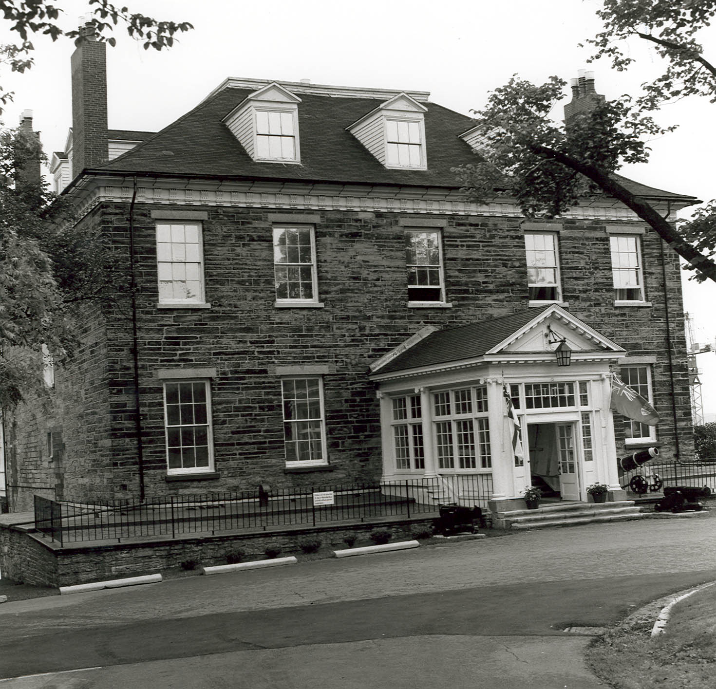 Exterior photo